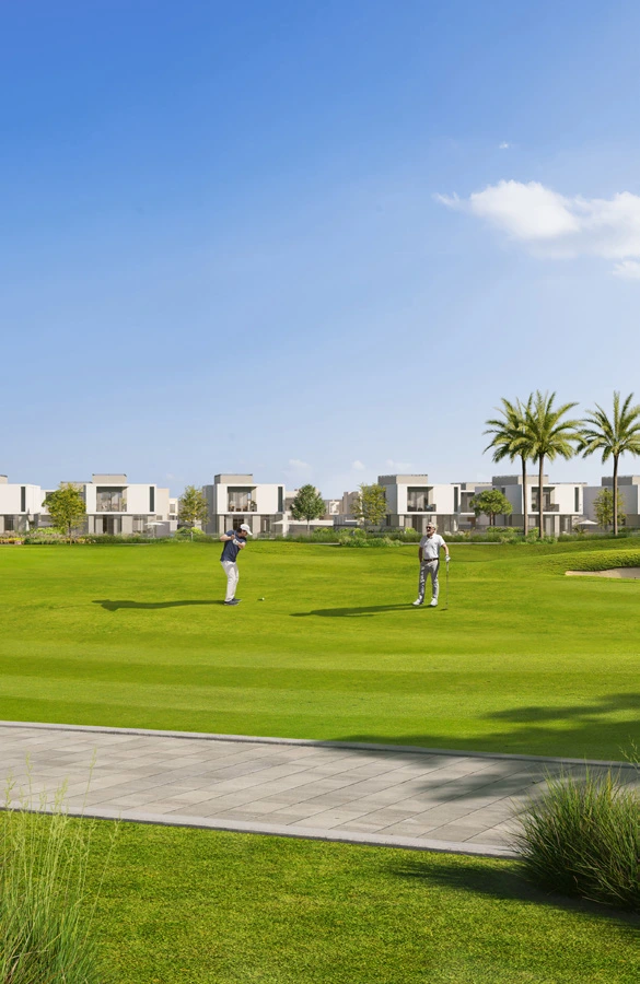 Emaar South - Fairway Villas 2 - Golf players
